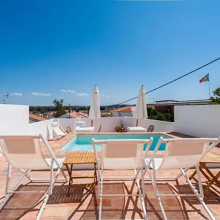 فندق مبيت وإفطار Casa Felicia *