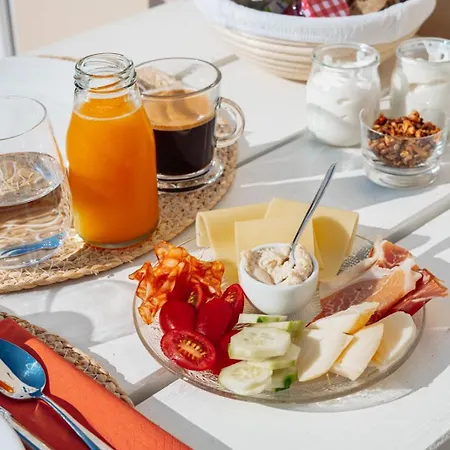 Bed & Breakfast Casa Felicia Montes de Alvor